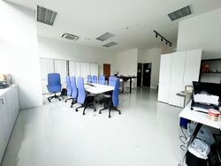 UB. One (D14), Factory #462318081